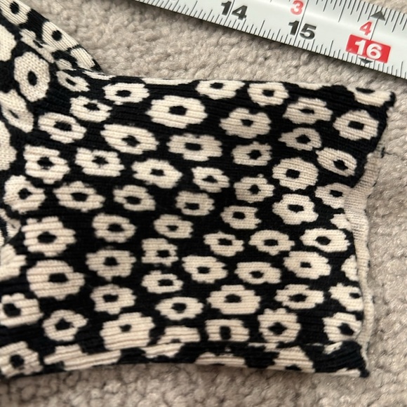 3/$25 Talbots Round neck sweater. - Picture 4 of 8